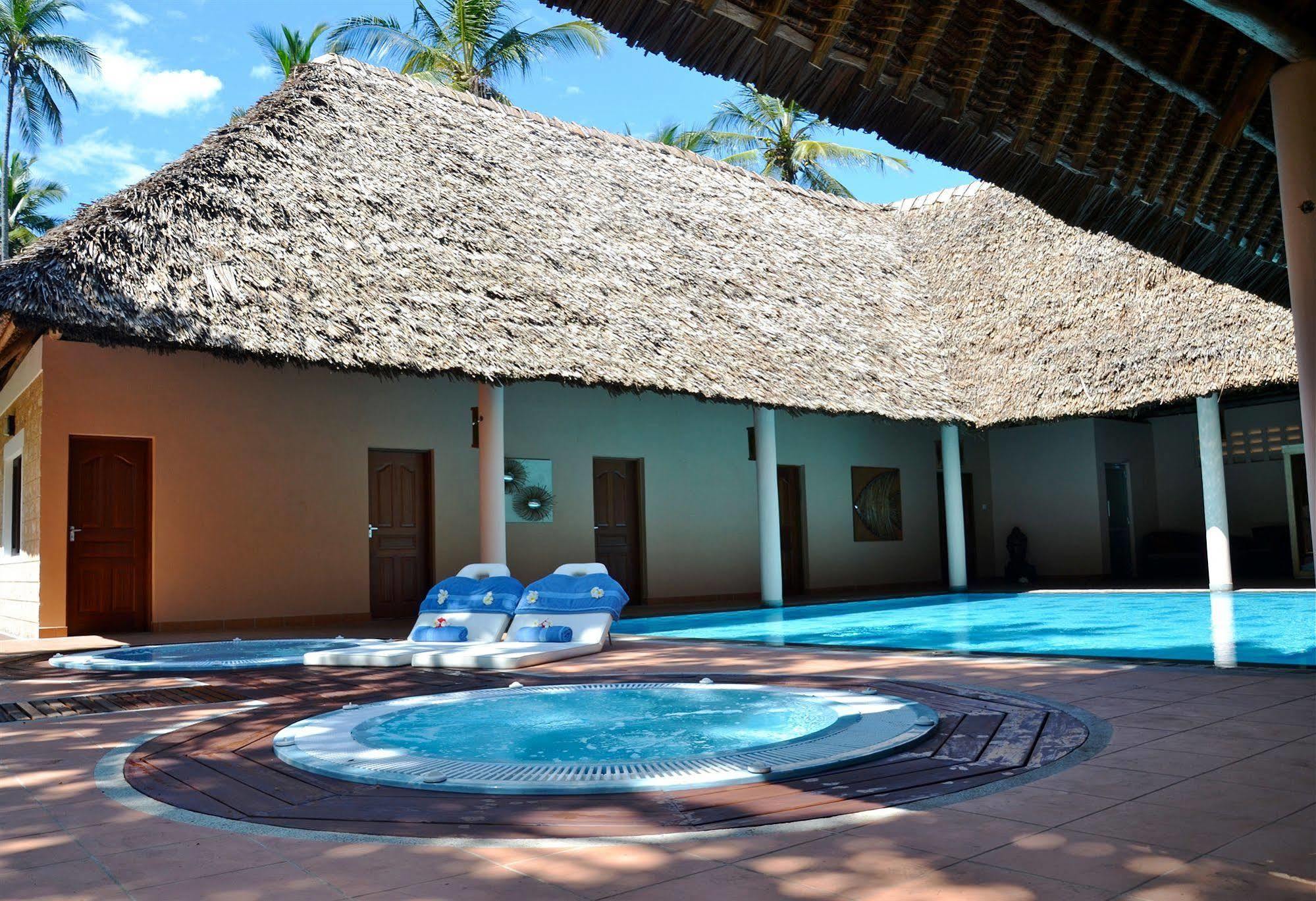 Neptune Village Beach Resort & Spa Galu Dış mekan fotoğraf