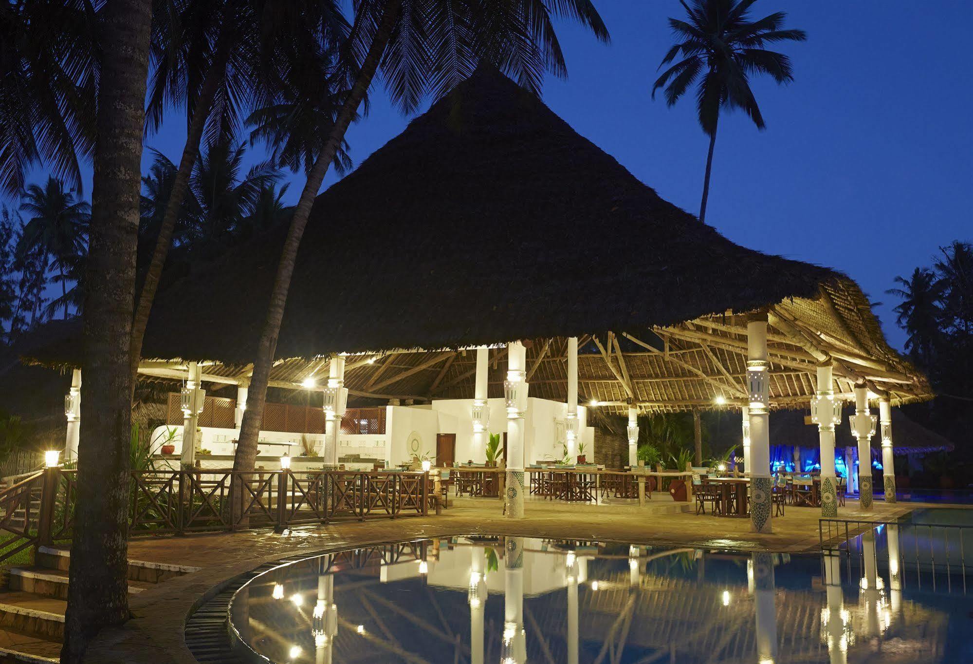 Neptune Village Beach Resort & Spa Galu Dış mekan fotoğraf